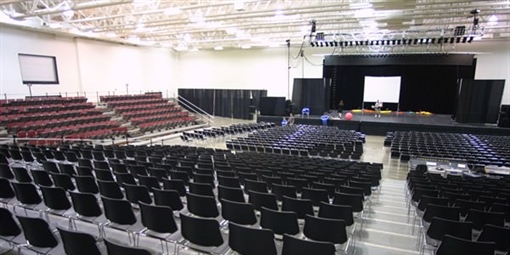 07) Exhibit Hall - Concert Seating