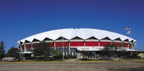 01) Veterans Memorial Coliseum