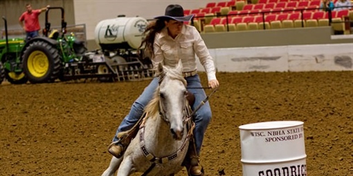 Barrel Horse Racing