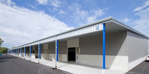 02) New Holland Pavilion #2 Exterior